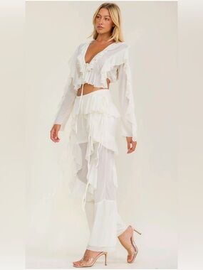 Women’s White Ruffle Pants and Top Set - Elegant Layered Design NEW